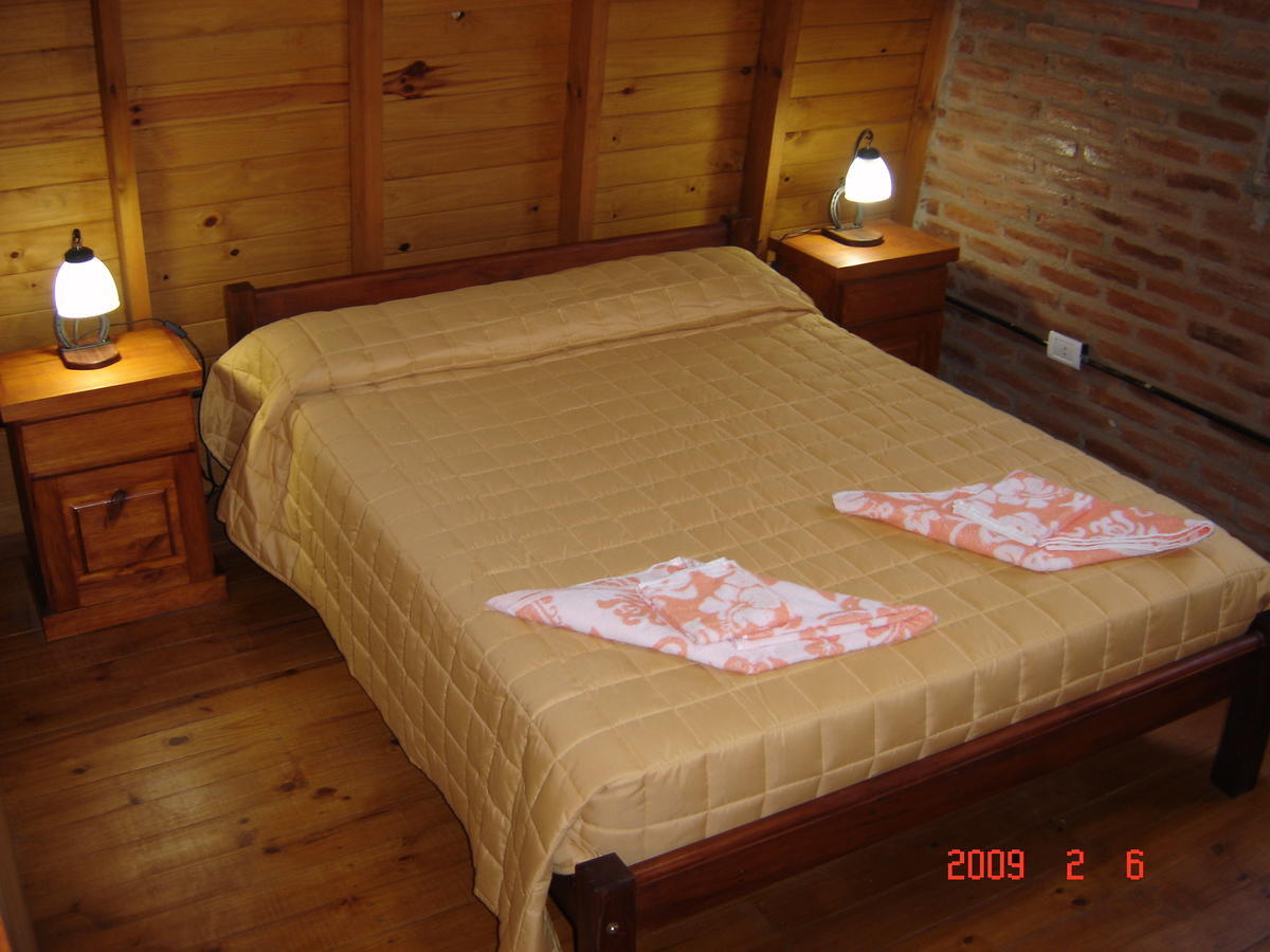 Cabanas Ecos Del Rio Los Reartes Rum bild